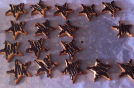 galletas decoradas con chocolate estrellas